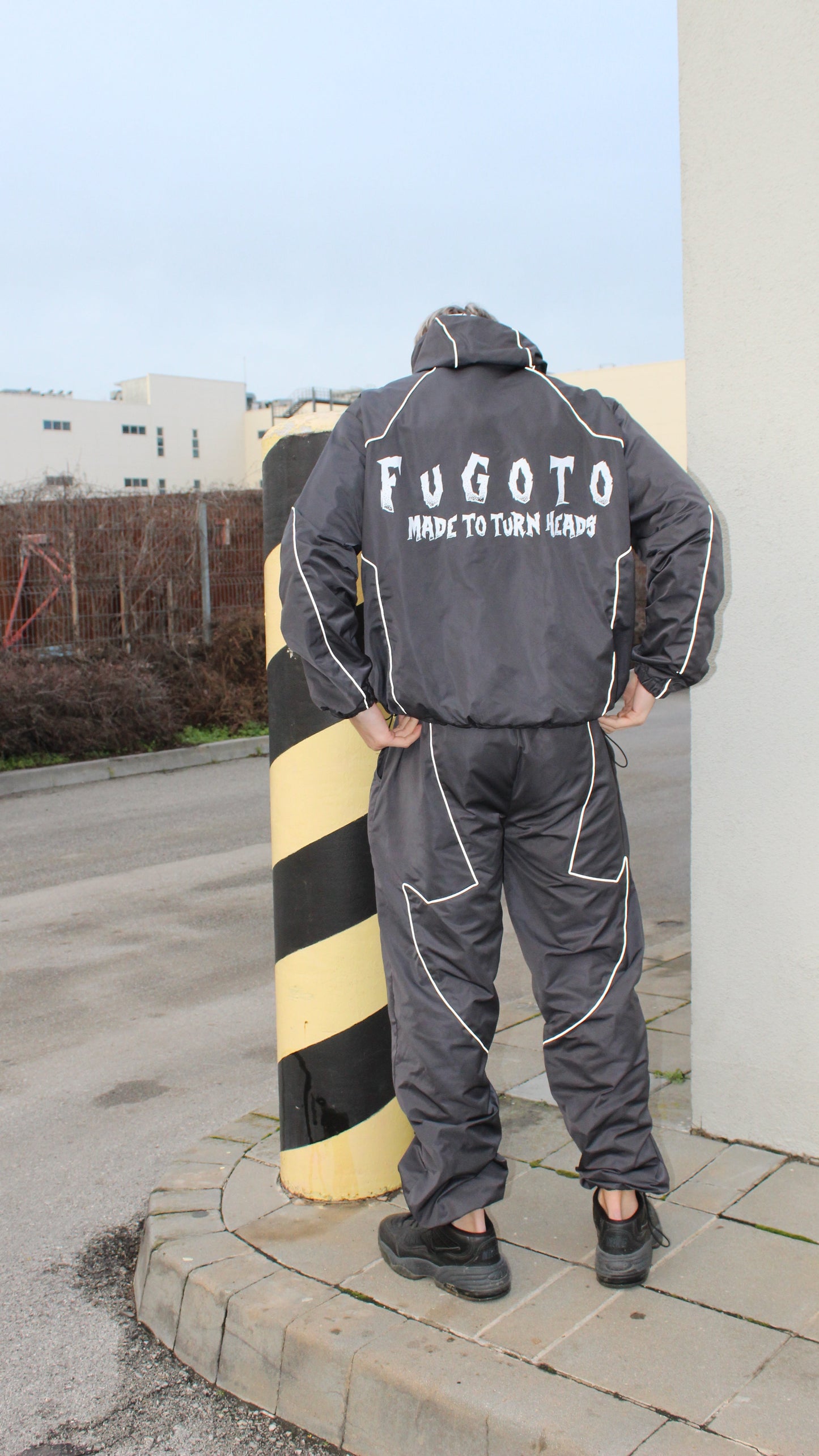 Man Windbreaker Set "SHADOW TRACE"