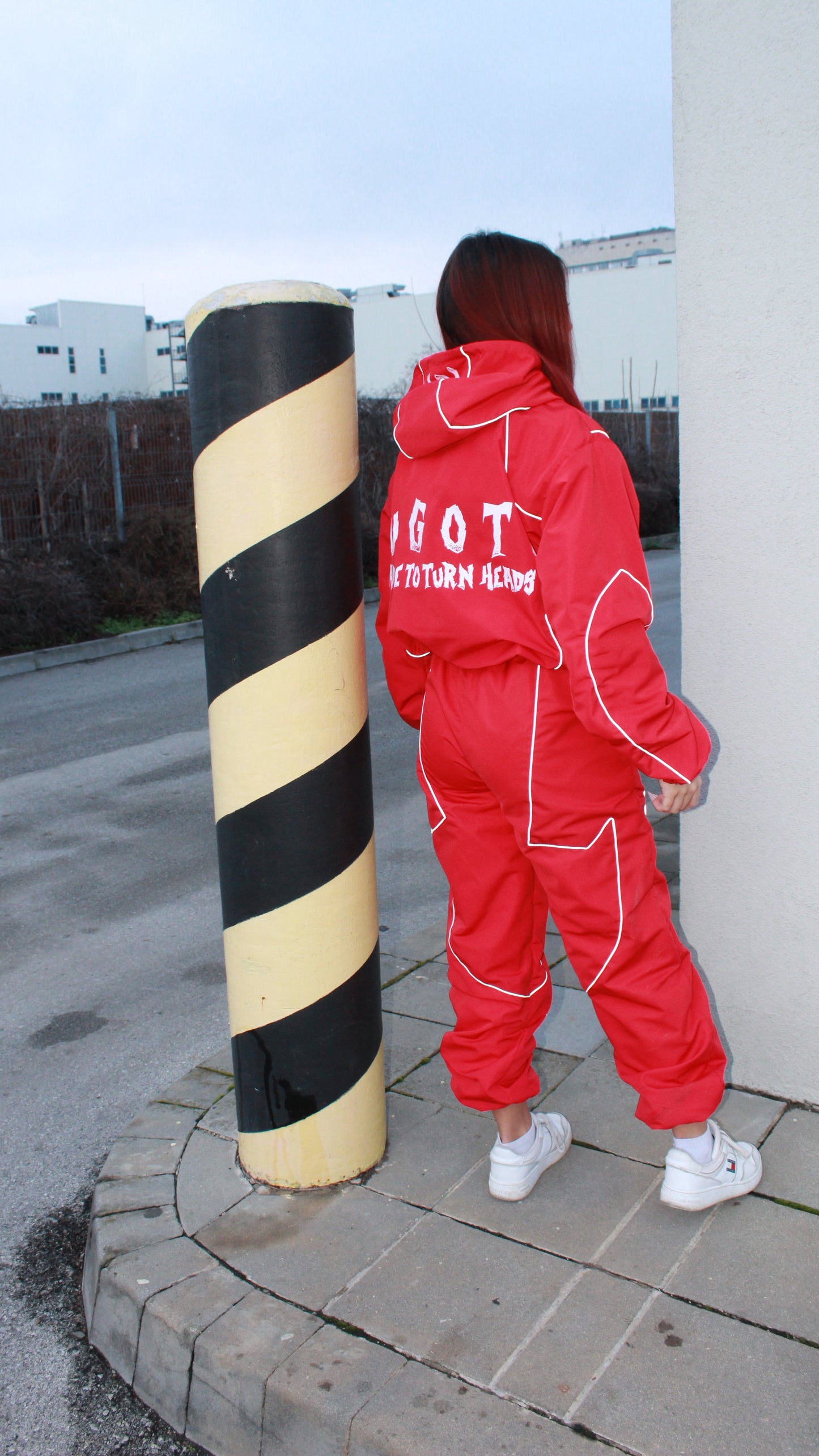 Woman Windbreaker Set "CRIMSON TRACE"